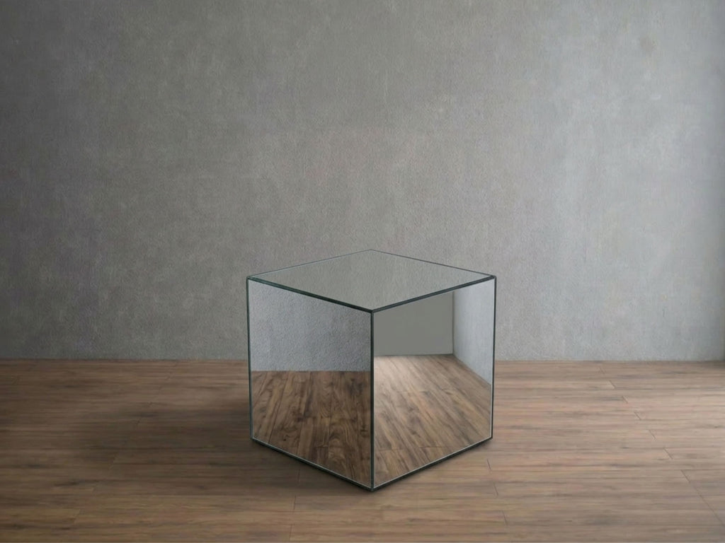 Vetra Table