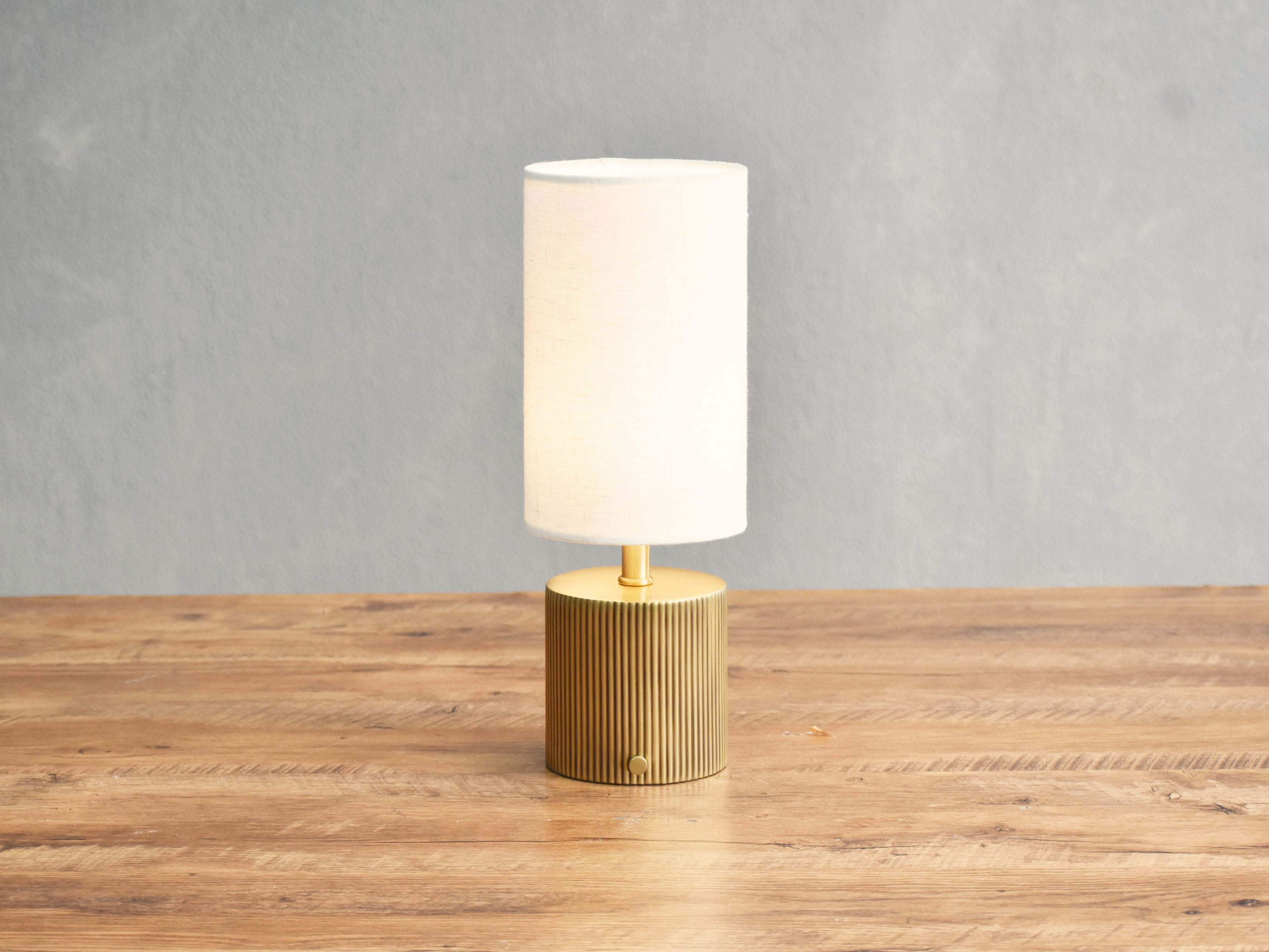 Striva Touch Lamp